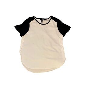 Aqua Black and White Raglan Short Sleeve Top with a High Low Hem
